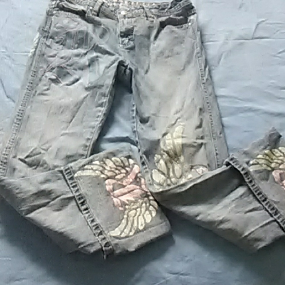 Request applique and Embossed jeans